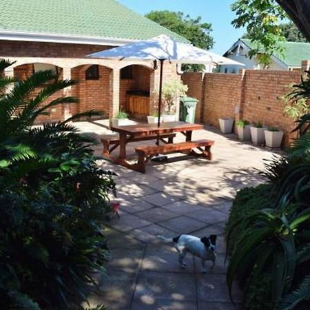 Ginaz Bnb Bed and Breakfast Ballito Esterno foto